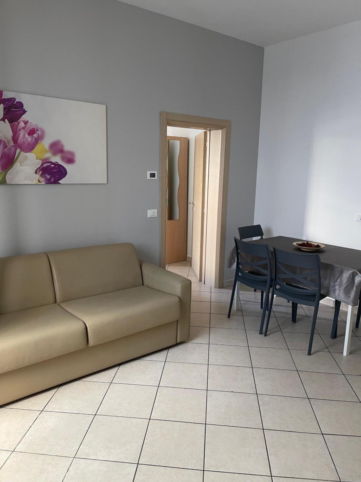 Residence Siesta Rimini Buitenkant foto