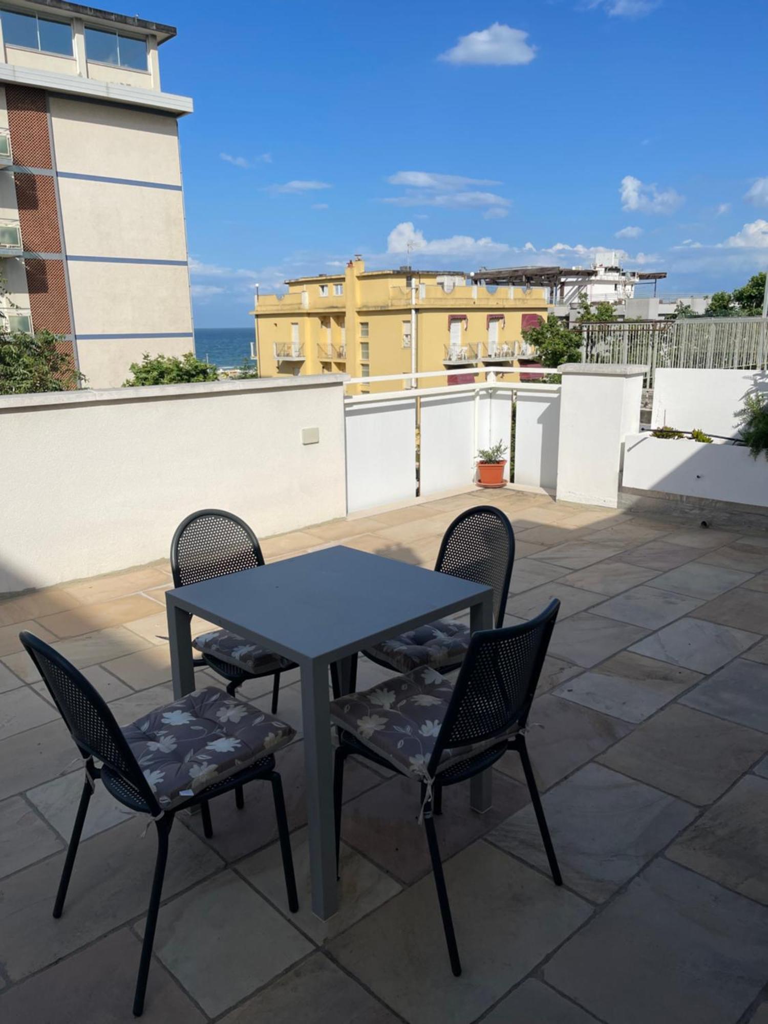 Residence Siesta Rimini Buitenkant foto