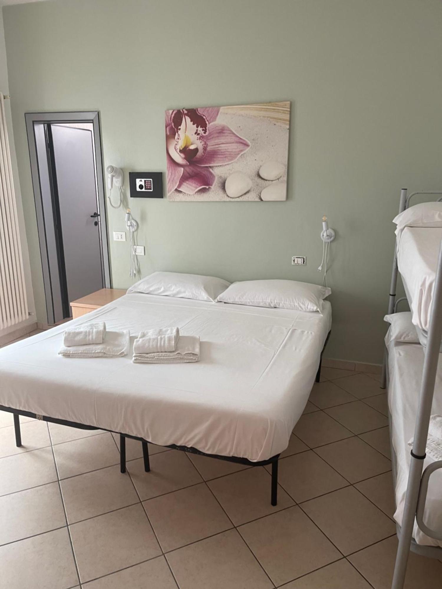 Residence Siesta Rimini Buitenkant foto