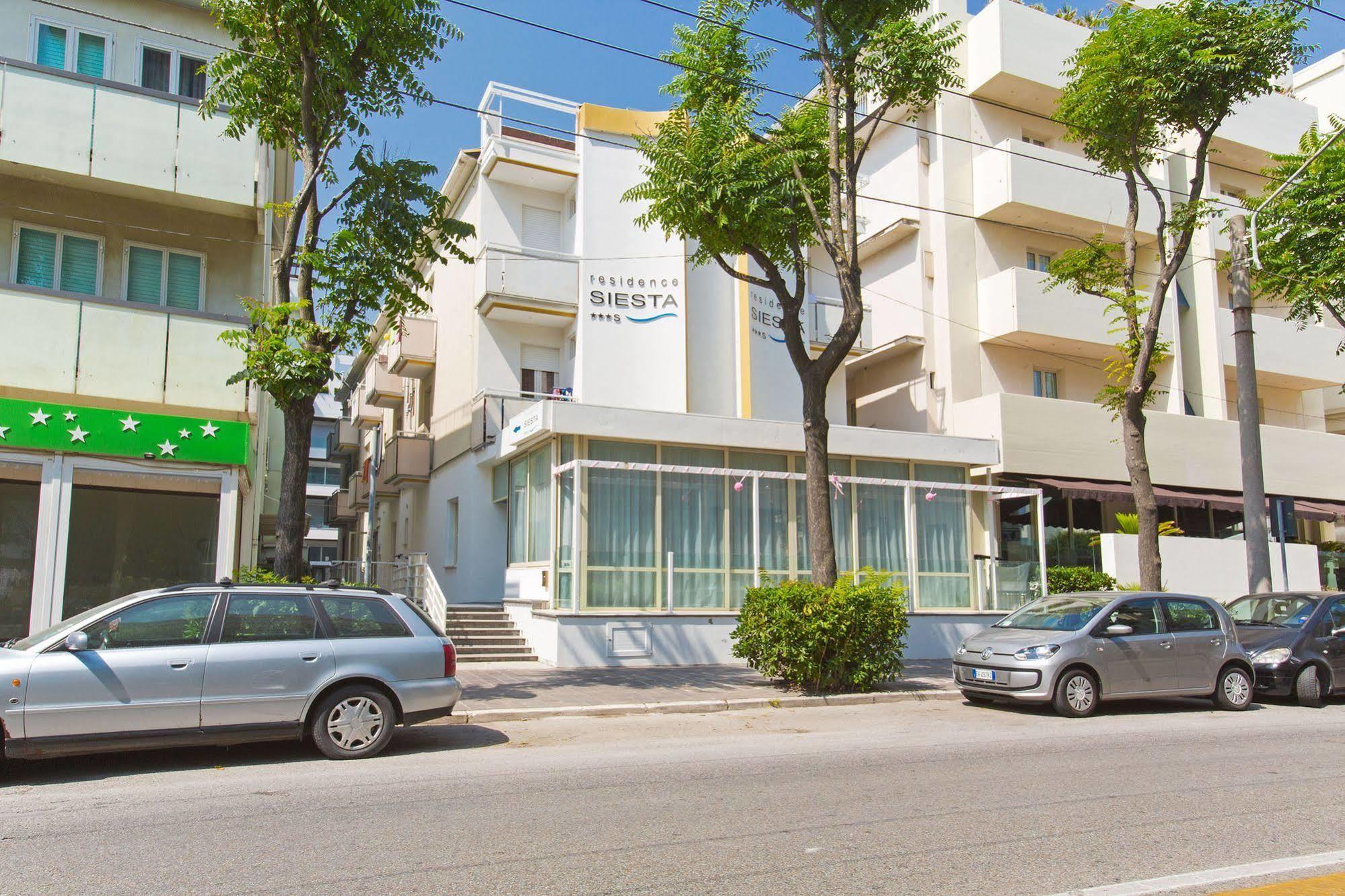 Residence Siesta Rimini Buitenkant foto
